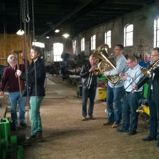 Stichting Beeldlijn i.s.m. het Veenkoloniaal Symfonie Orkest en Herman Sandman